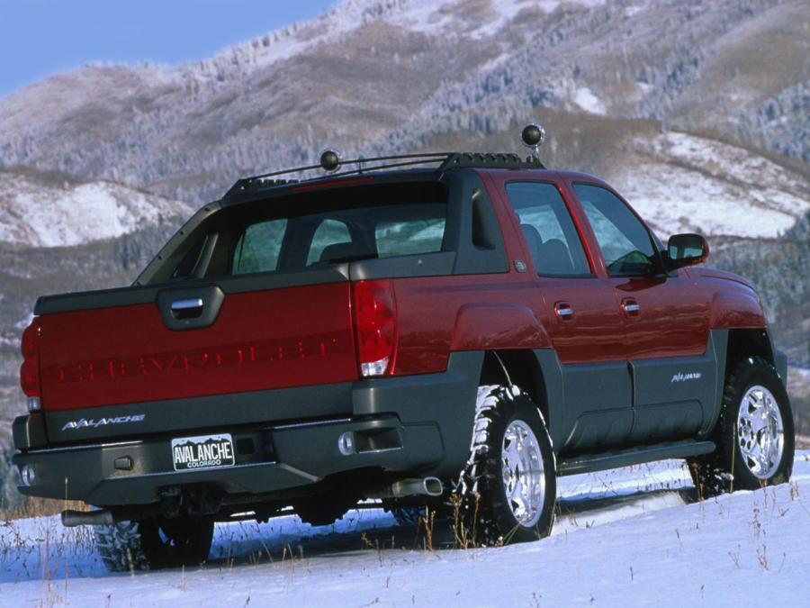  Chevrolet Avalanche Concept 2000 года  (фото 3 из 4)